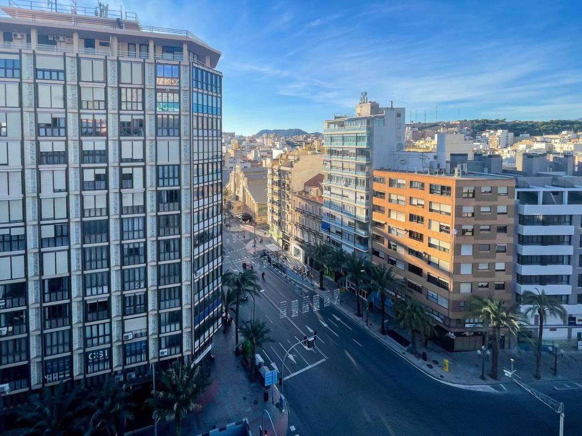 Amplio Apartamento En Pleno Corazon De 阿利坎特 外观 照片
