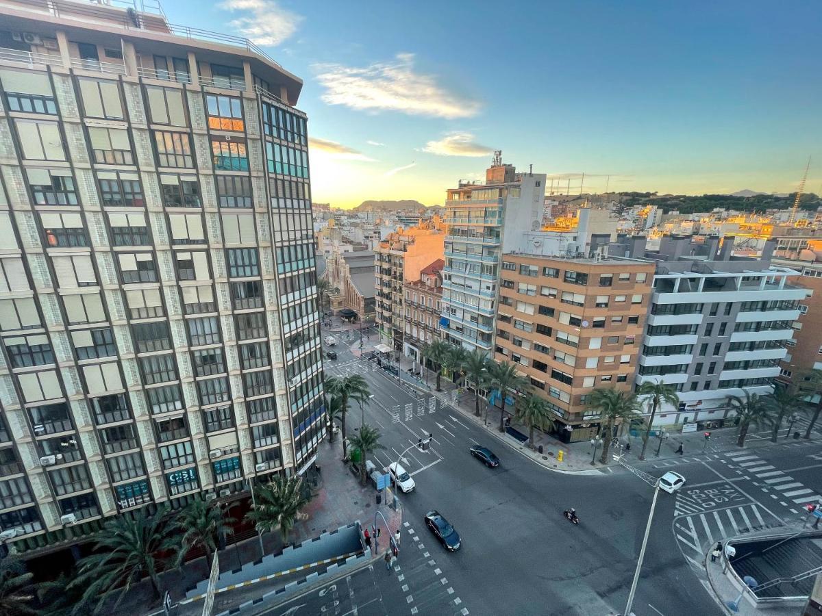 Amplio Apartamento En Pleno Corazon De 阿利坎特 外观 照片